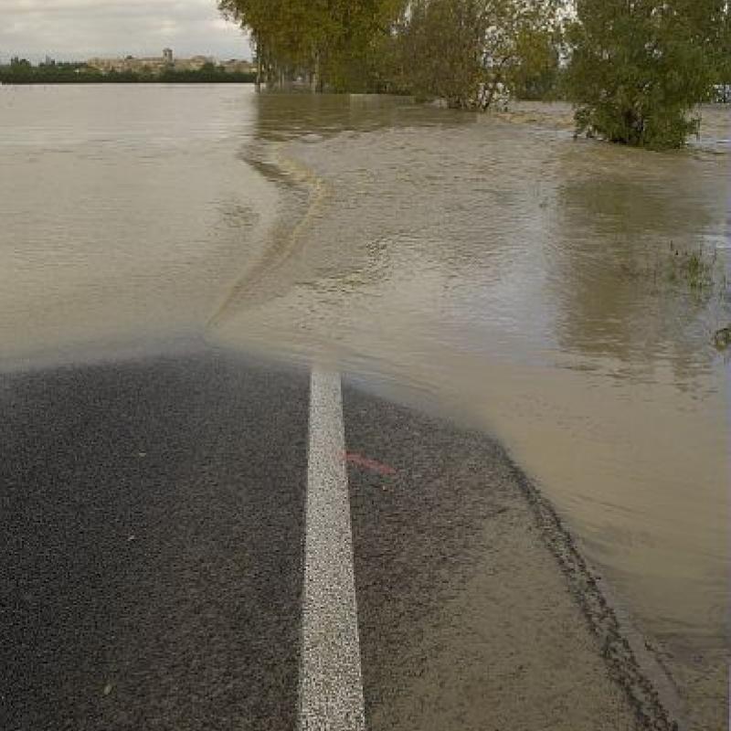 Routes submergées dans l'Aude / Crédit : Laurent Mignaux - Terra