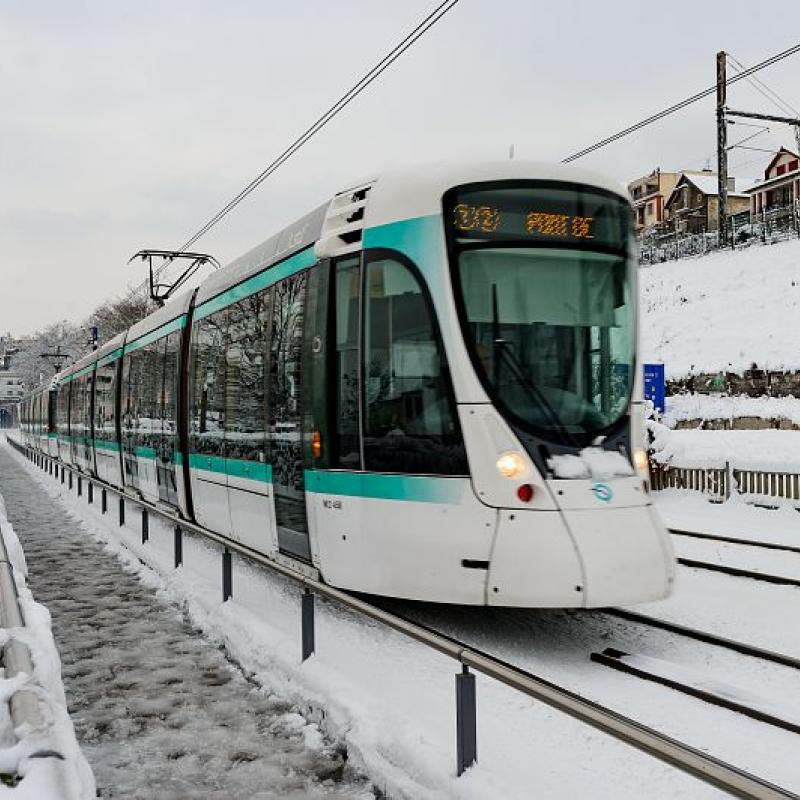  Tramway sous la neige / Crédit : © Arnaud Bouissou - Terra